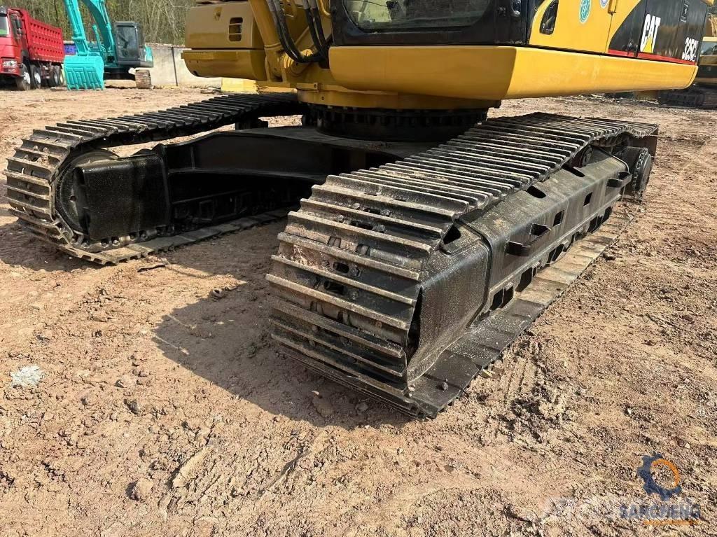 CAT 325CL Pásové rýpadlá