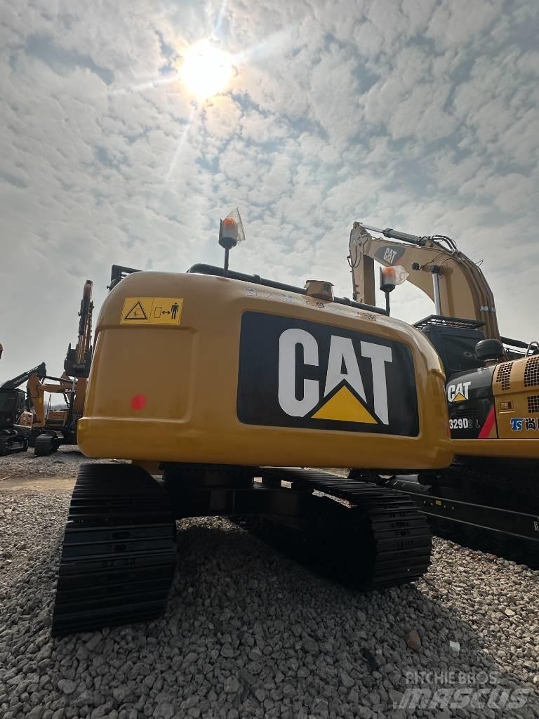 CAT 320 D Midi rýpadlá 7 t - 12 t