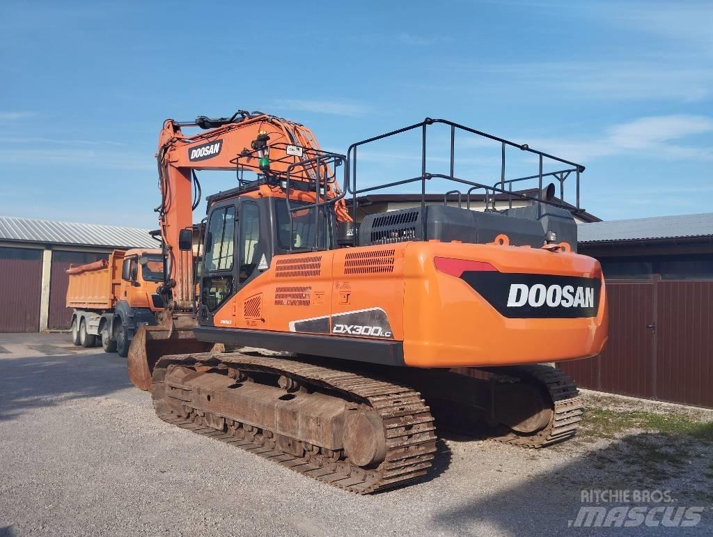 Doosan DX 300 LC Pásové rýpadlá
