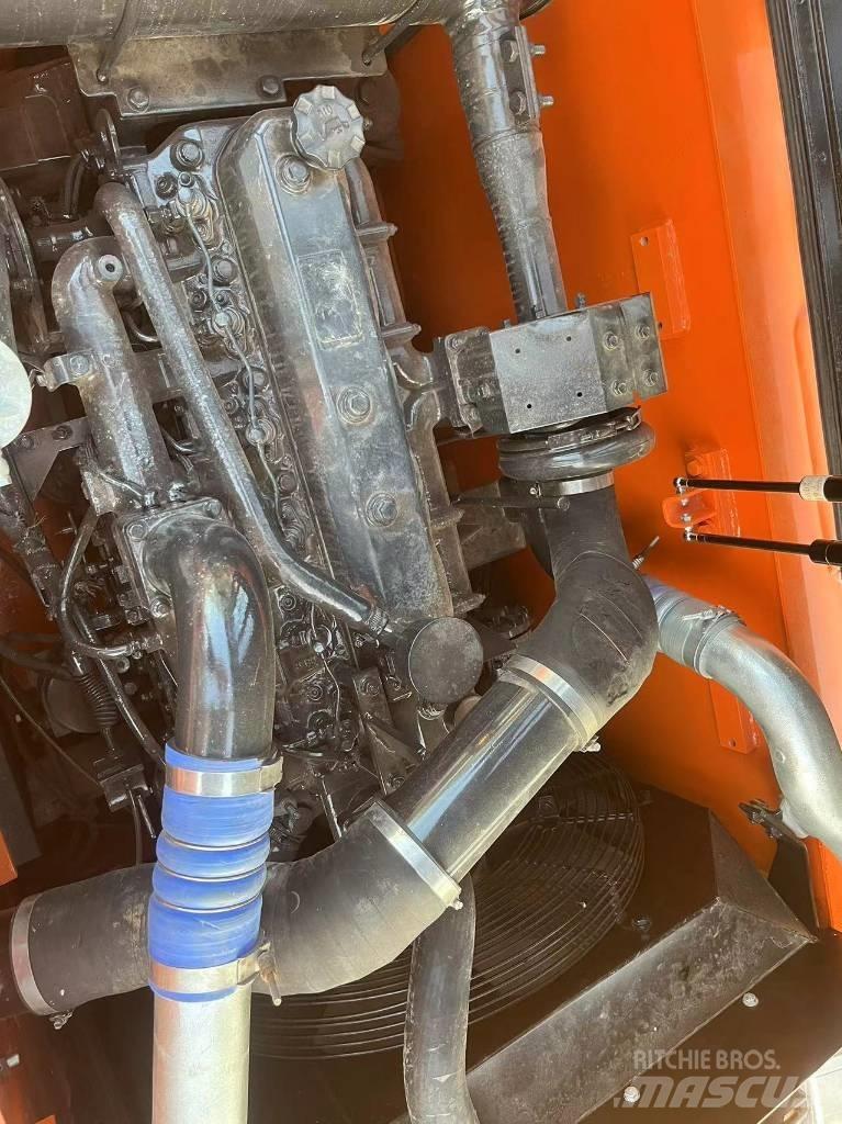 Doosan DX225LC-9C Pásové rýpadlá