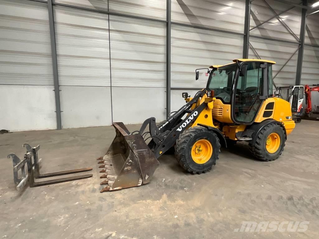 Volvo L 25 F Kolesové nakladače