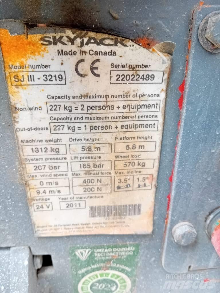 SkyJack 3219 SJ Nožnicové zdvíhacie plošiny