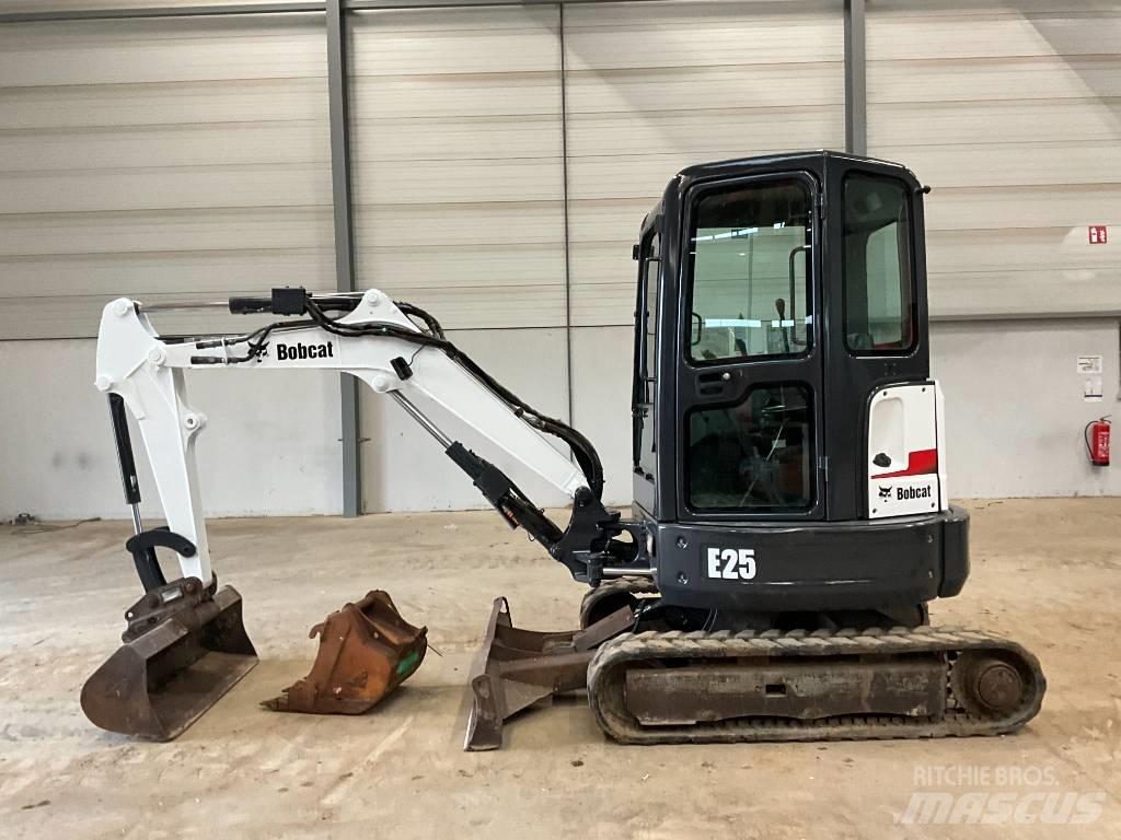 Bobcat E 25 Mini rýpadlá < 7t