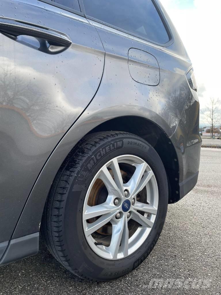 Ford Galaxy Automobily