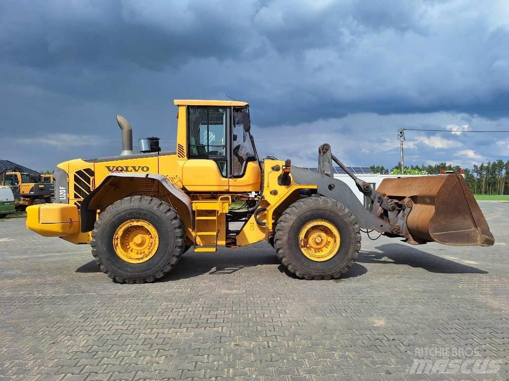 Volvo L 120 F Kolesové nakladače