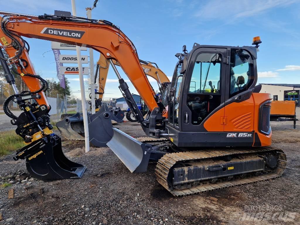 Develon DX 85 R-7 Midi rýpadlá 7 t - 12 t