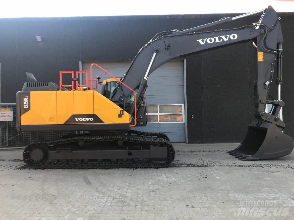 Volvo EC250E L Pásové rýpadlá