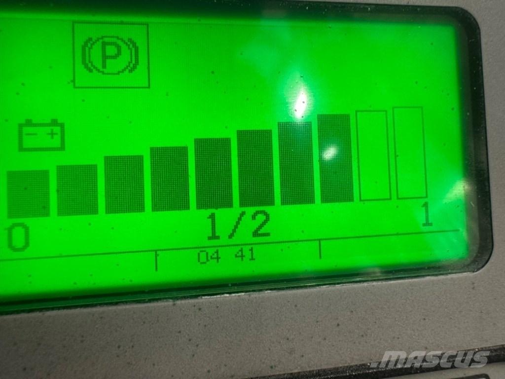 Combilift CB2500E Akumulátorové vozíky
