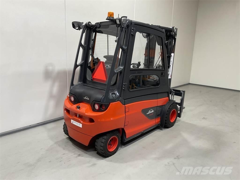 Linde E35L-01 Akumulátorové vozíky