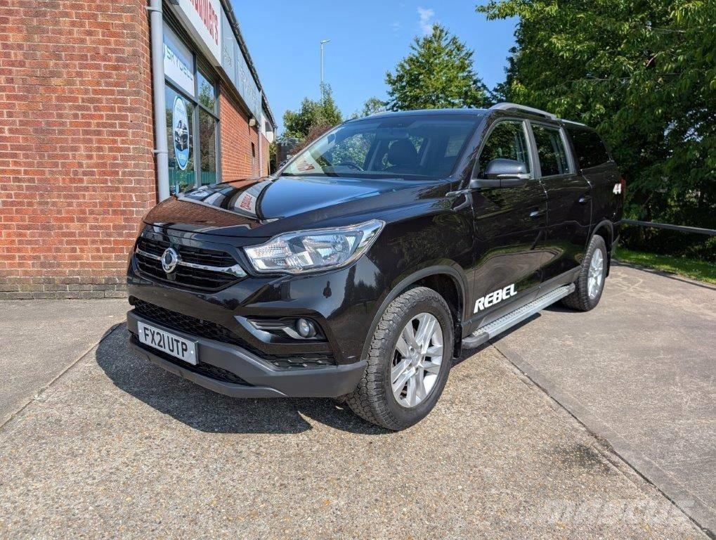 Ssangyong Musso Automobily