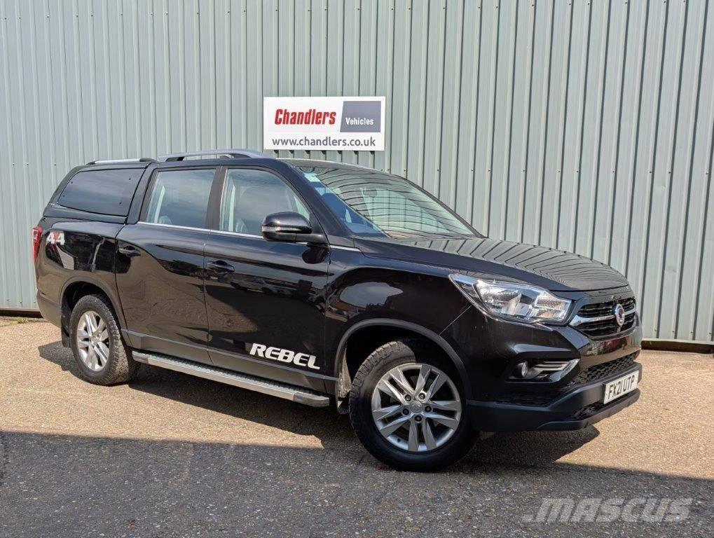 Ssangyong Musso Automobily