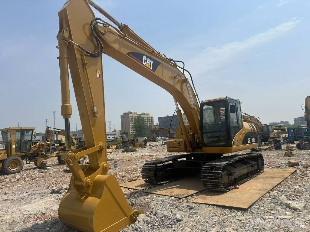 CAT 320 C L Pásové rýpadlá