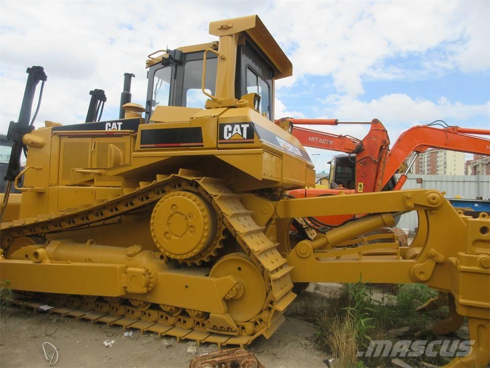 CAT D 8 N Pásové dozéry