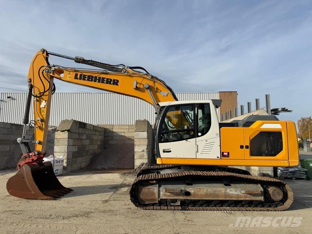 Liebherr R922 LC Pásové rýpadlá