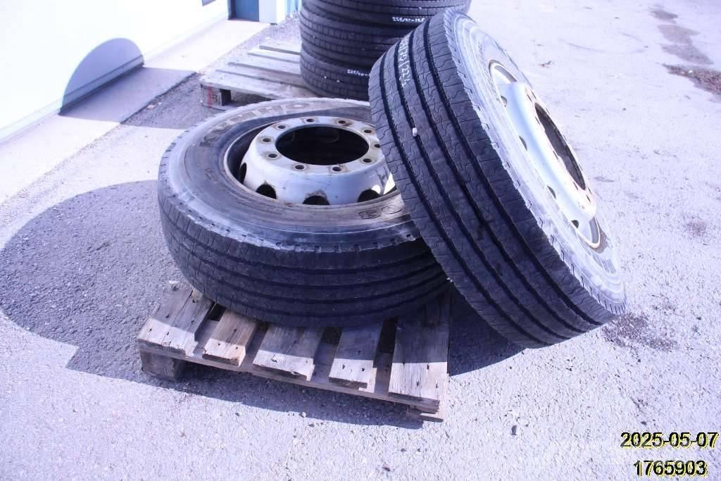  Marshal KRS 03 Pneumatiky, kolesá a ráfiky