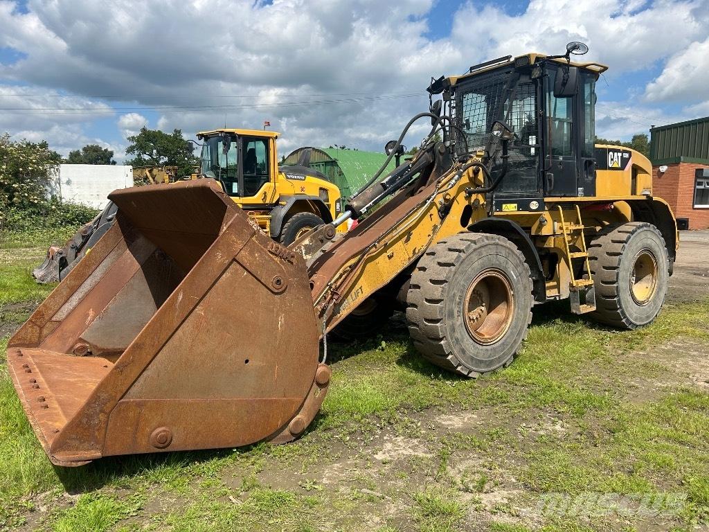 CAT 930H Kolesové nakladače