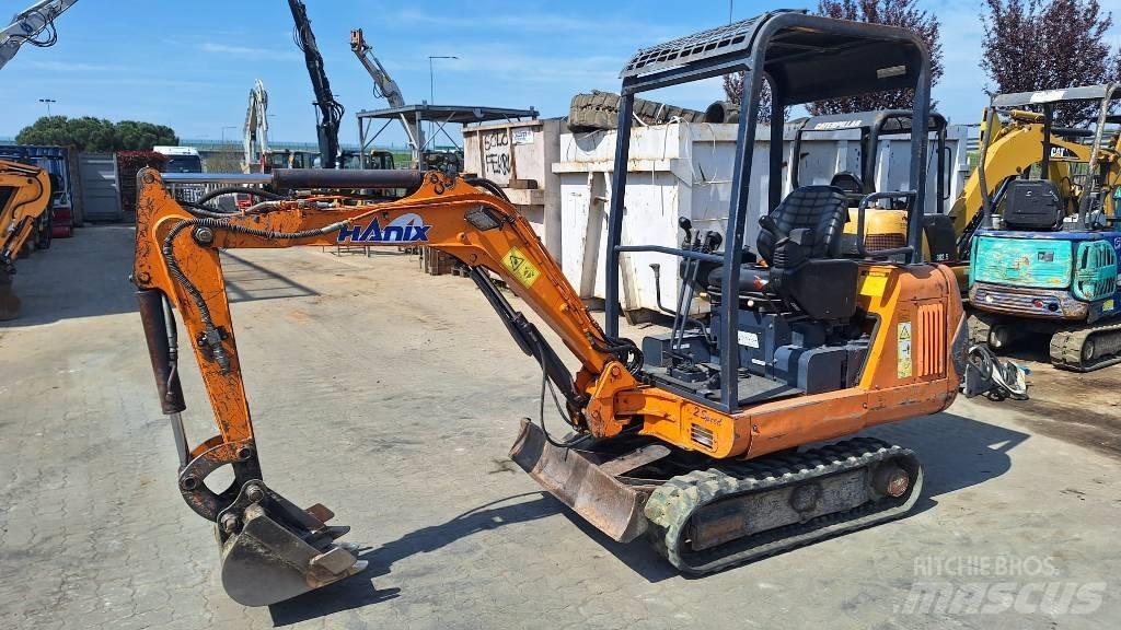 Hanix H15B-2 Mini rýpadlá < 7t
