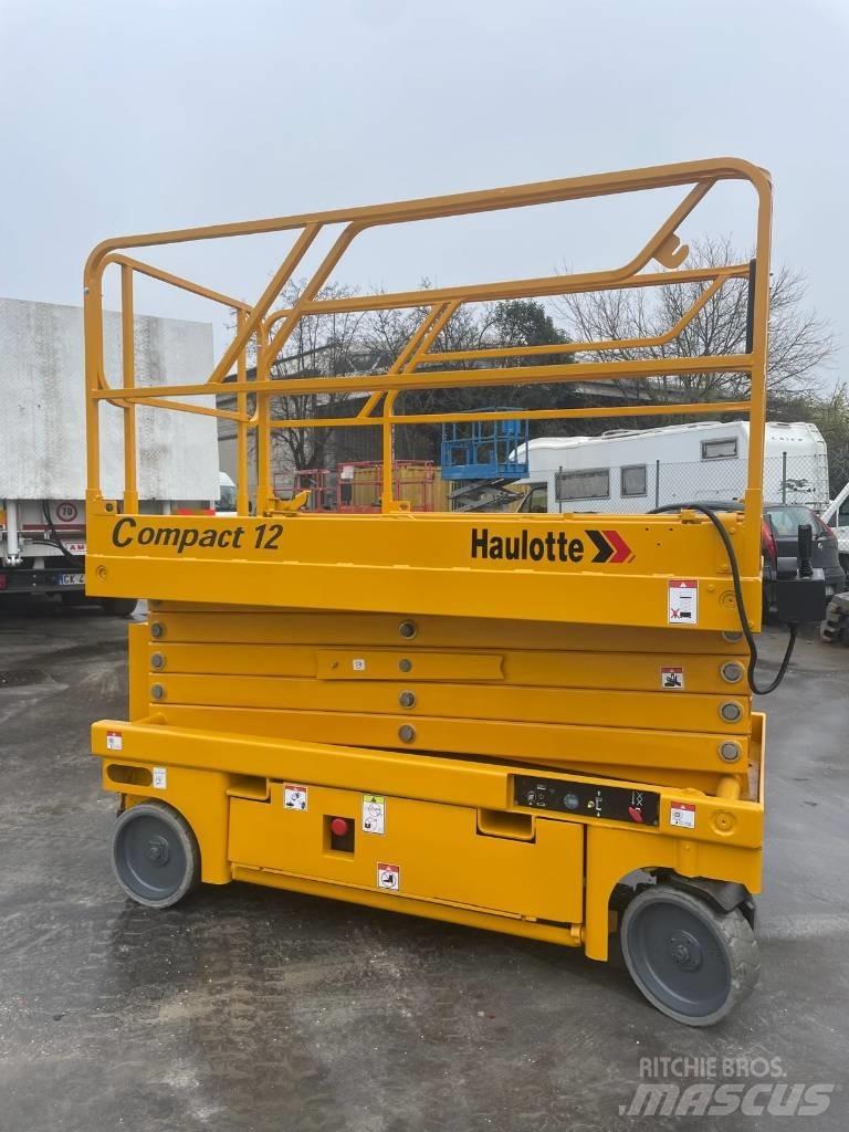 Haulotte Compact 12 Nožnicové zdvíhacie plošiny