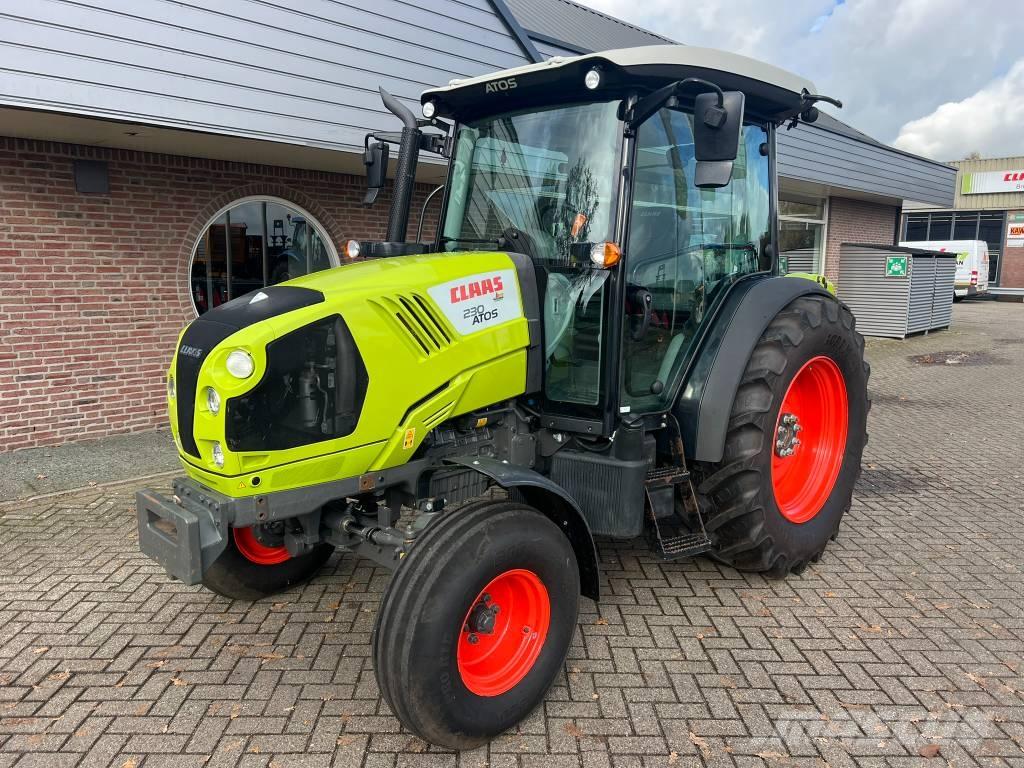 CLAAS Atos 230 Traktory