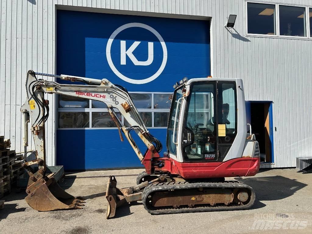 Takeuchi TB 235 Mini rýpadlá < 7t