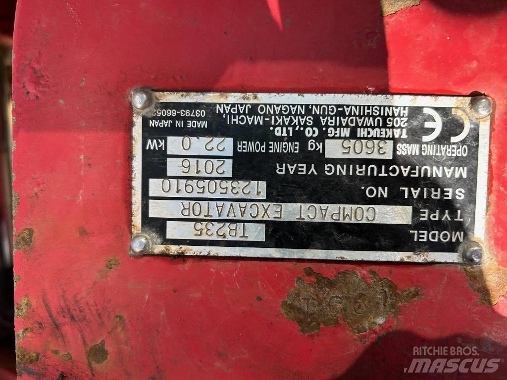 Takeuchi TB 235 Mini rýpadlá < 7t