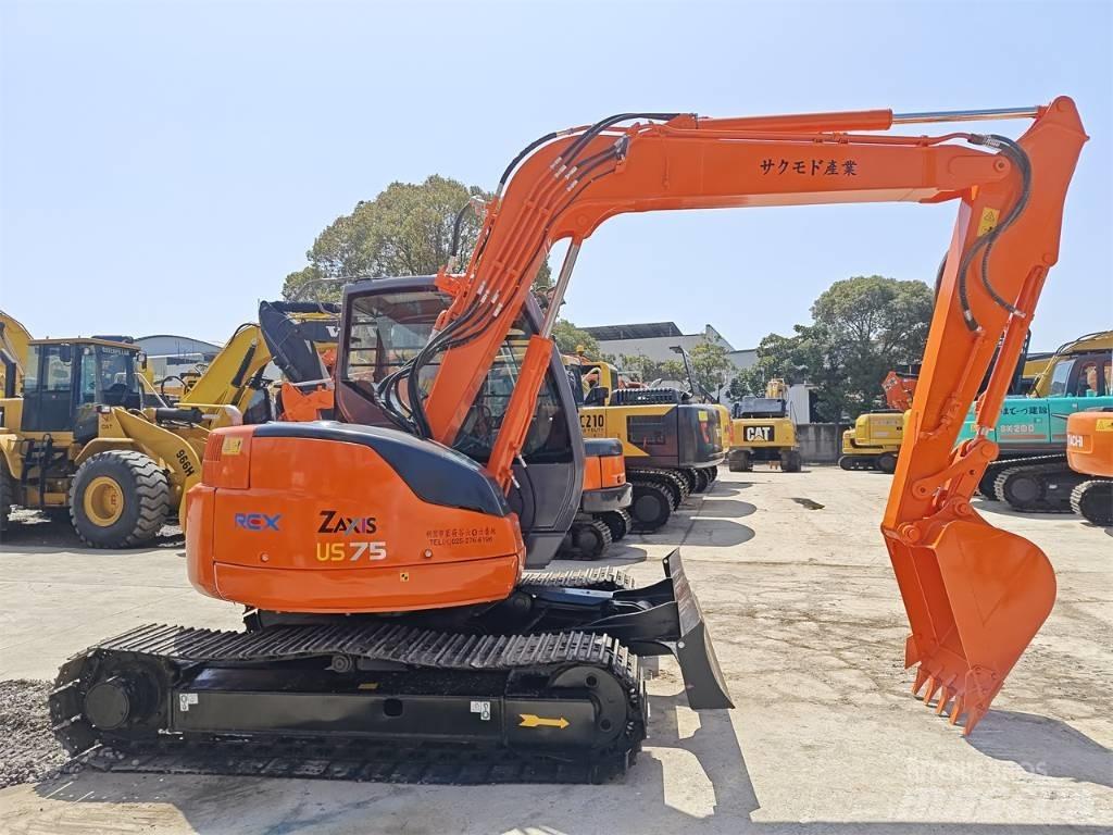 Hitachi ZX 75 Pásové rýpadlá