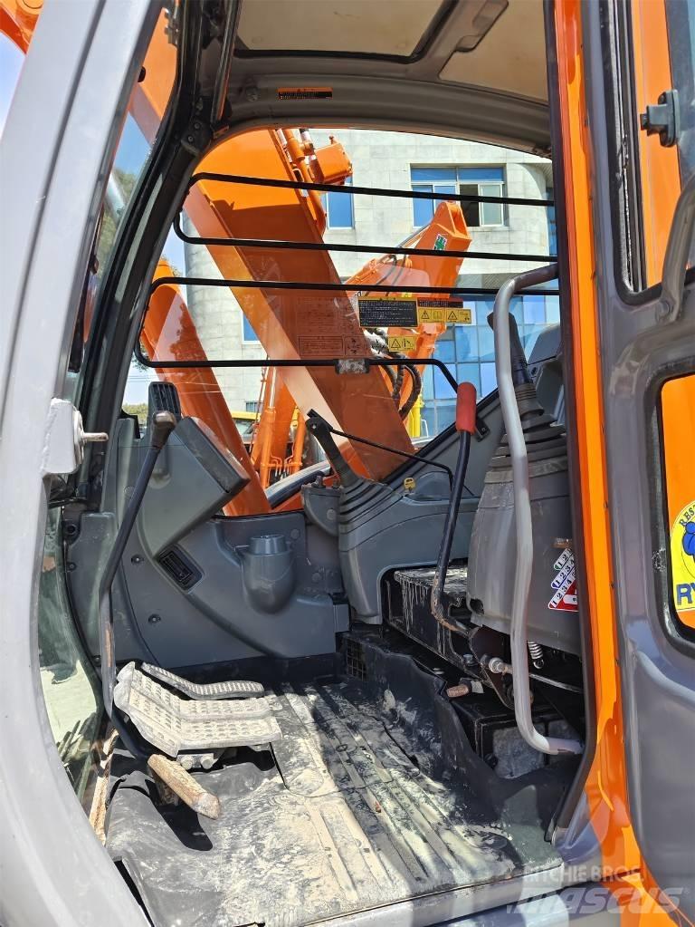 Hitachi ZX 75 Pásové rýpadlá