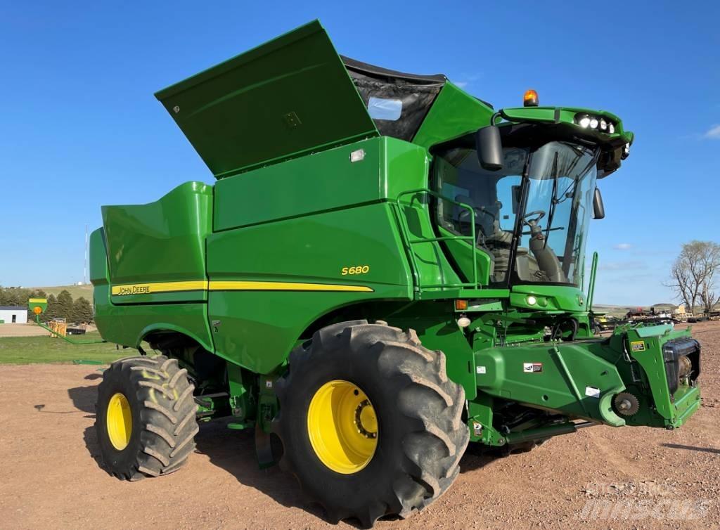 John Deere S 680 Kombinované zberacie stroje
