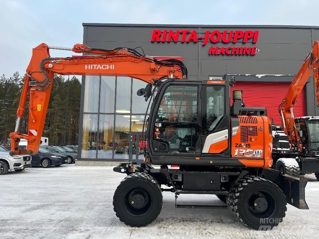 Hitachi ZX 135 W-7 Kolesové rýpadlá