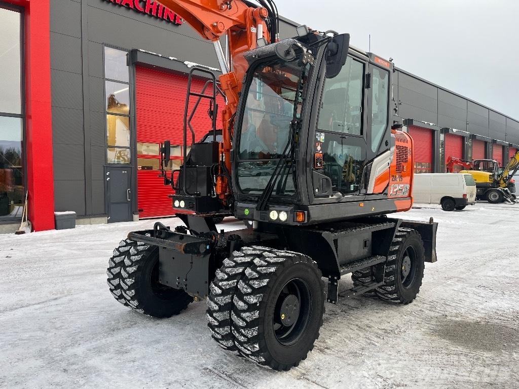 Hitachi ZX 135 W-7 Kolesové rýpadlá