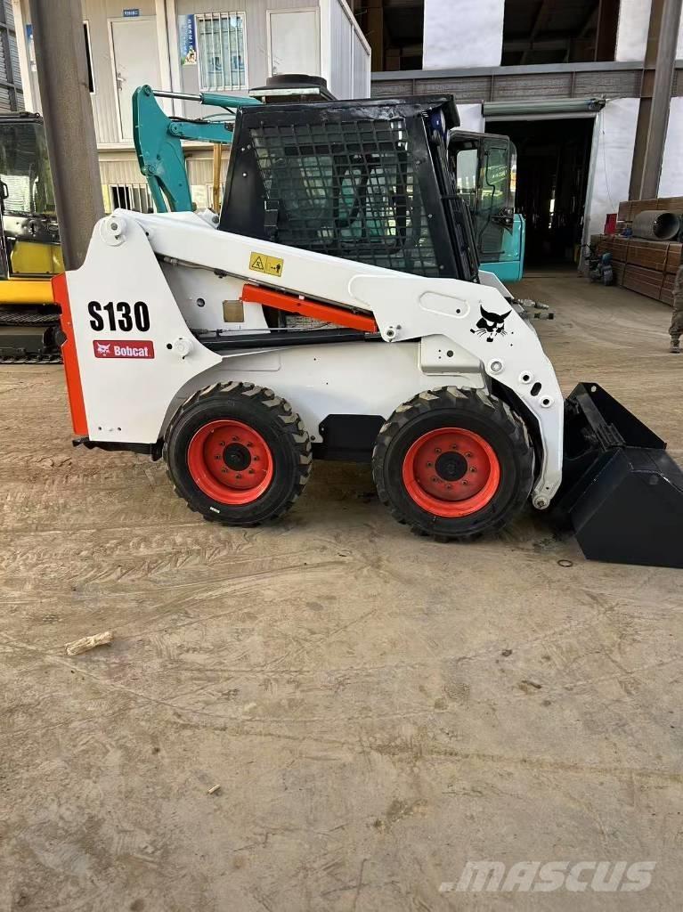 Bobcat S 130 Šmykom riadené nakladače