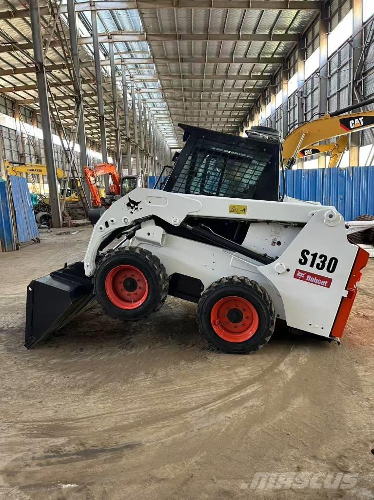 Bobcat S 130 Šmykom riadené nakladače