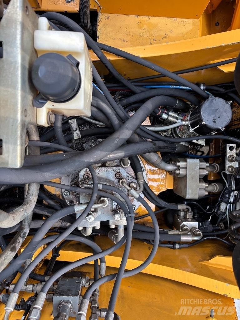 Liebherr A 904 C HD Stroje pre manipuláciu s odpadom