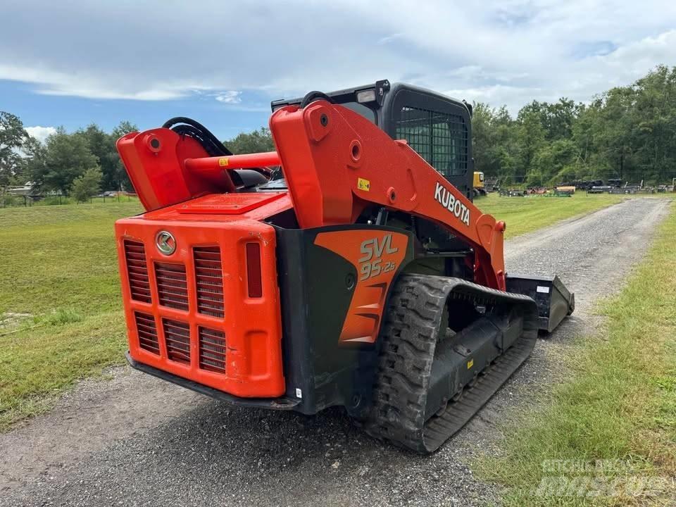 Kubota SVL 95-2 S Šmykom riadené nakladače