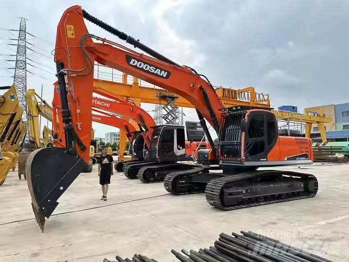 Doosan DX300LC-9C Pásové rýpadlá