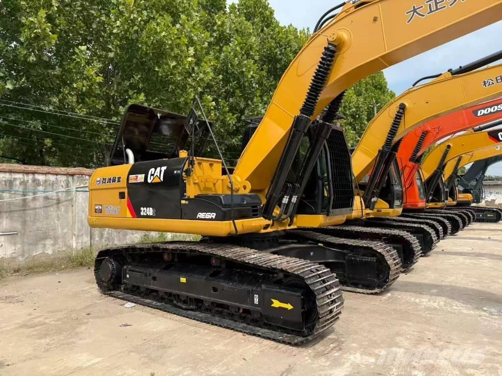 CAT 324 Pásové rýpadlá