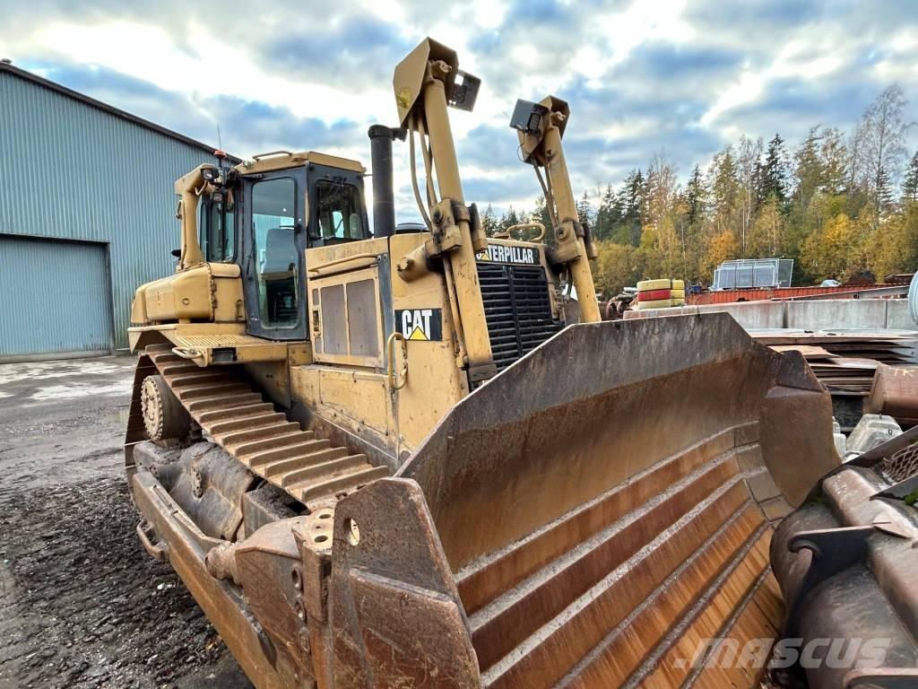 CAT D 8 N Pásové dozéry