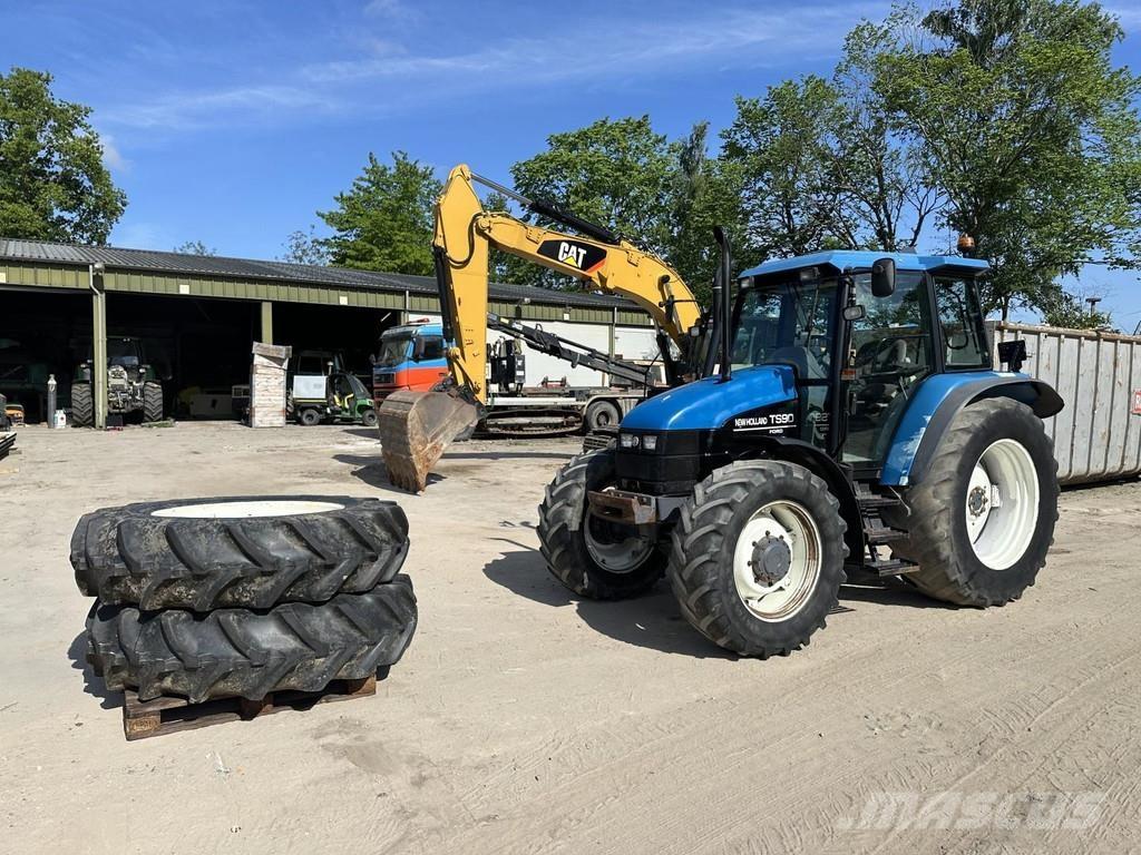 New Holland TS 90 Traktory