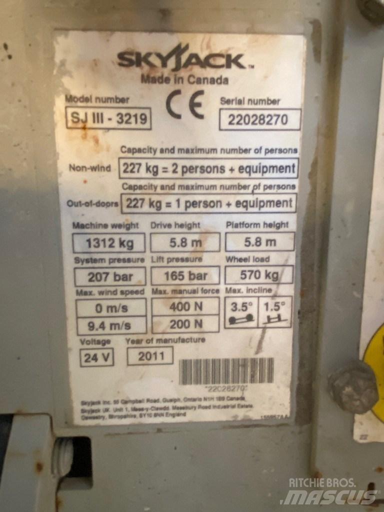 SkyJack SJ 3219 Nožnicové zdvíhacie plošiny