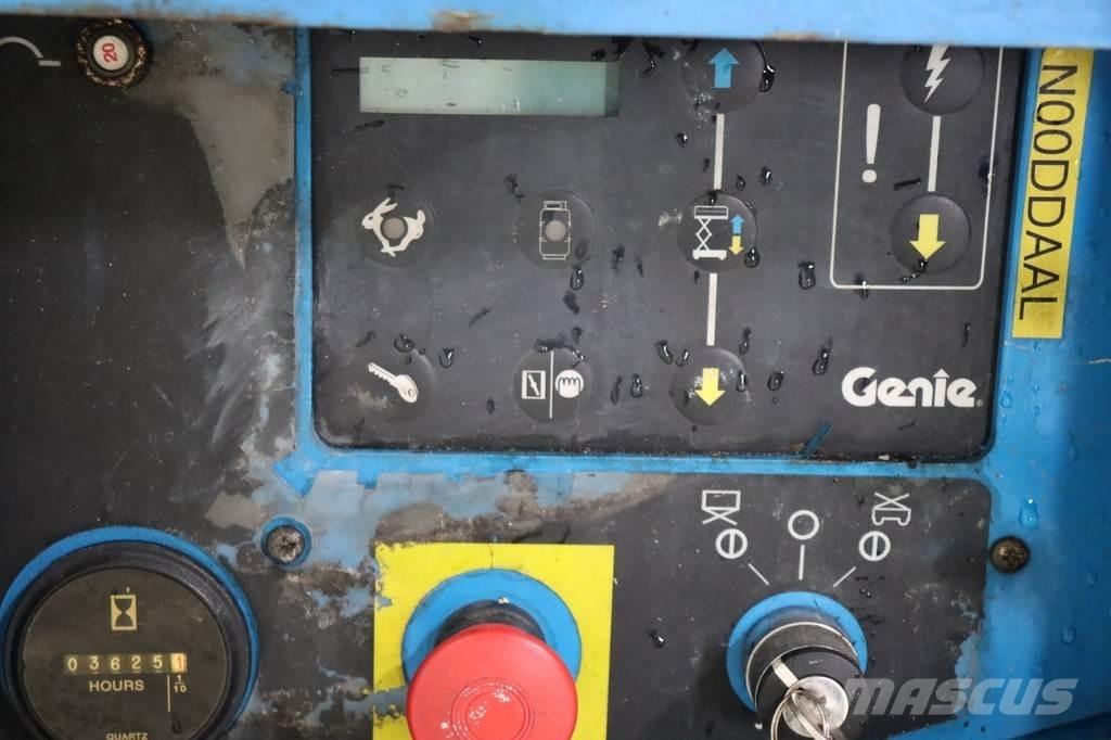 Genie GS2668RT Nožnicové zdvíhacie plošiny