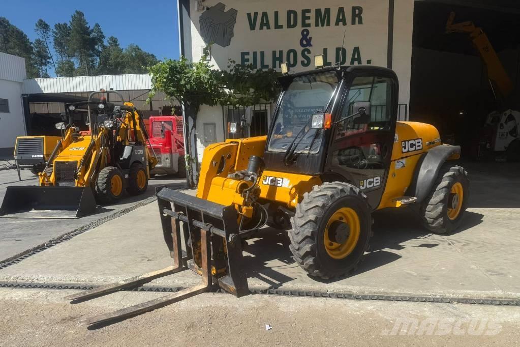 JCB 527-55 Teleskopické nakladače pre poľnohospodárstvo