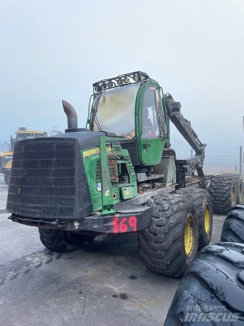 John Deere 1210E Lesné traktory