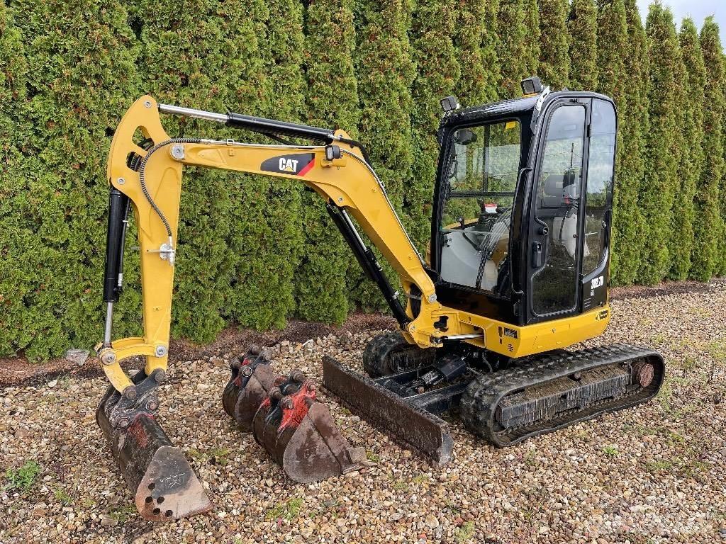 CAT 302.7D CR Mini rýpadlá < 7t