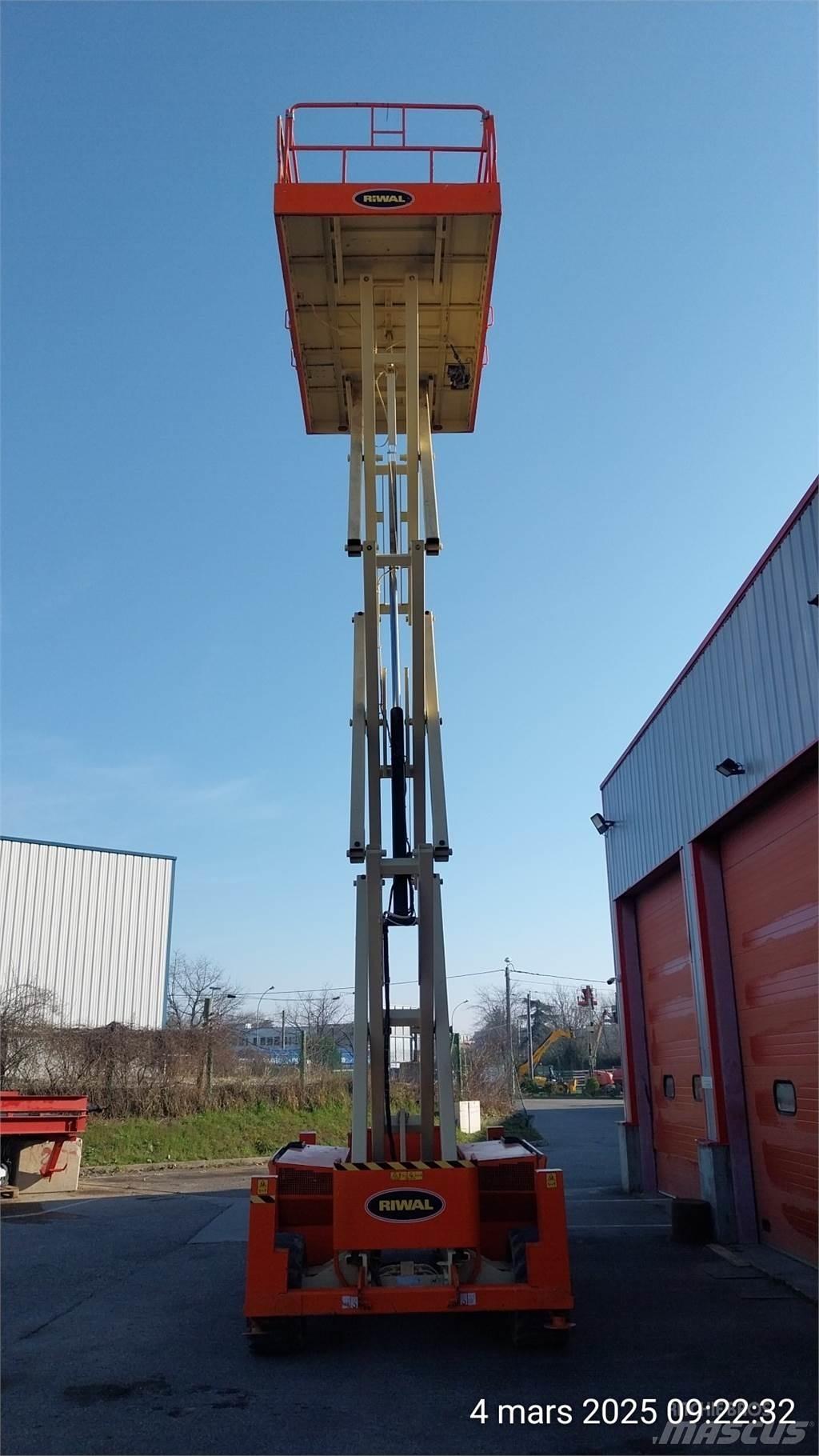 JLG 3394RT Nožnicové zdvíhacie plošiny