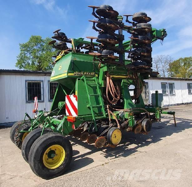 John Deere 750 A Ďalšie poľnohospodárske stroje