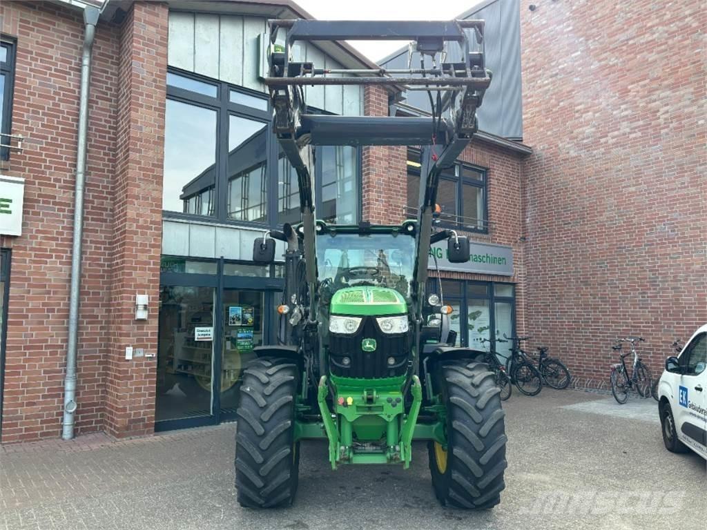 John Deere 6140R Traktory
