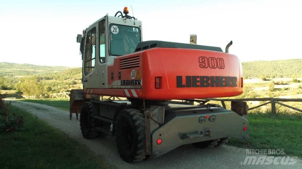 Liebherr A 900 C Kolesové rýpadlá