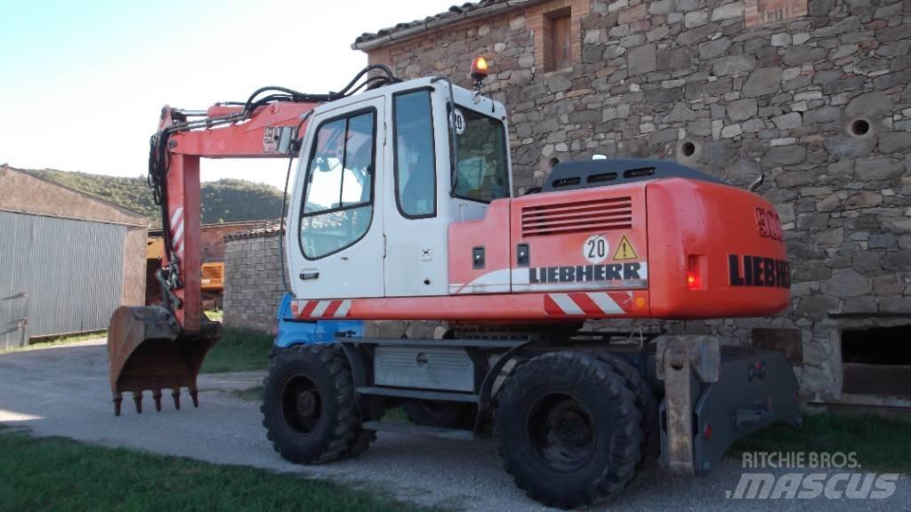 Liebherr A 900 C Kolesové rýpadlá