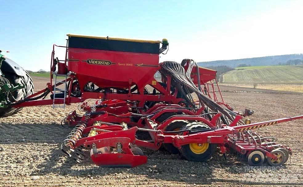 Väderstad Spirit800S Mechanické sejačky