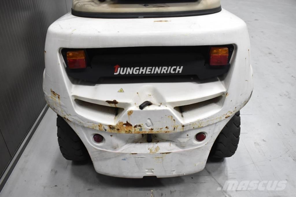 Jungheinrich TFG S50 LPG vozíky